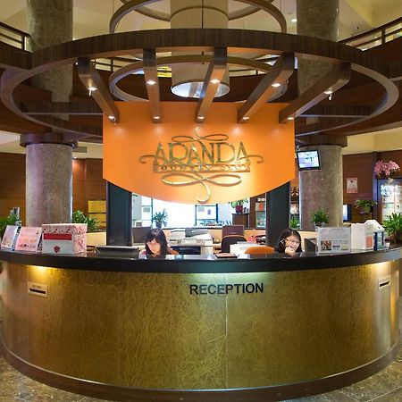 Aranda Country Club Hotel Singapore Exterior photo