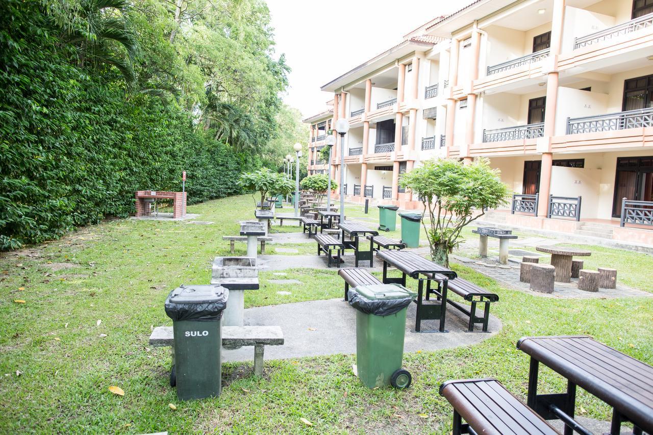 Aranda Country Club Hotel Singapore Exterior photo
